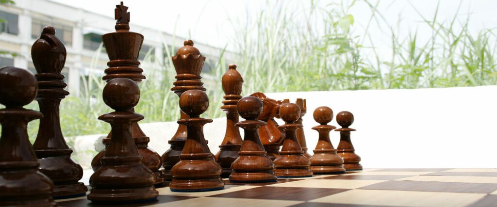 bardzo duze szachy z drewna 